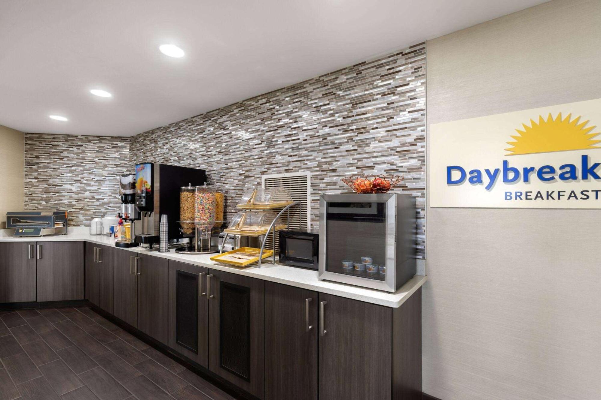 Days Inn By Wyndham Chattanooga Lookout Mountain West Екстериор снимка