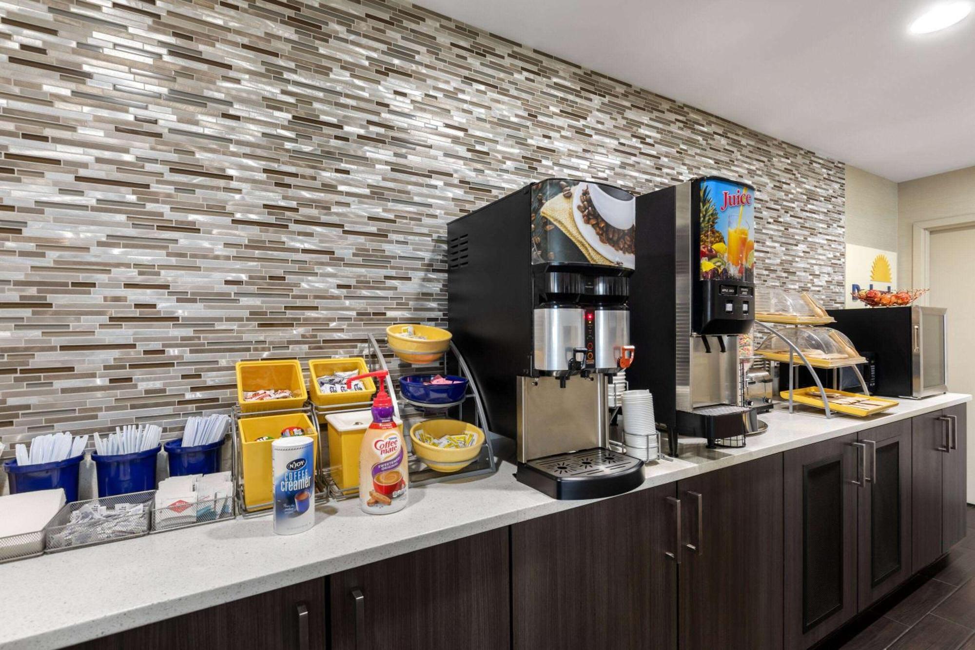 Days Inn By Wyndham Chattanooga Lookout Mountain West Екстериор снимка